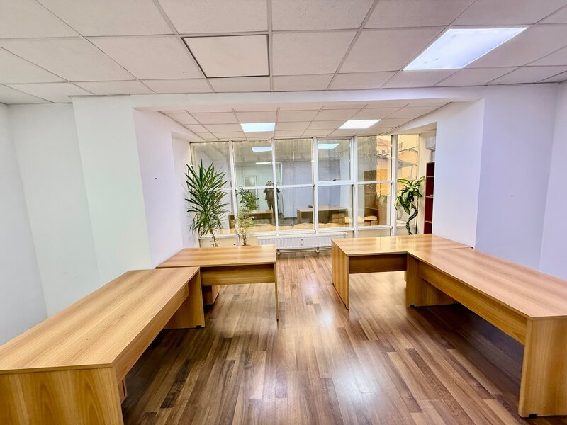 Unirii, Magazinul Zepter, cladire de birouri, et. 1.